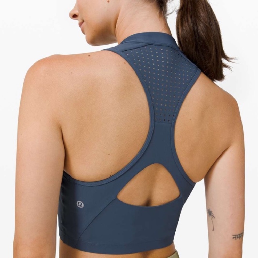 Lululemon Unleashed Strength Sports Bra Teal Color.